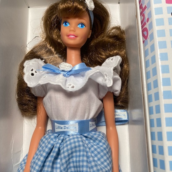 NRFB Little Debbie Snacks Barbie Doll from 1995 by Mattel - Picture 2 of 7